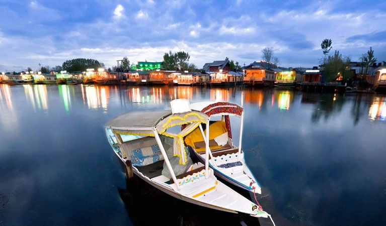 EXPLORE KASHMIR PACKAGE